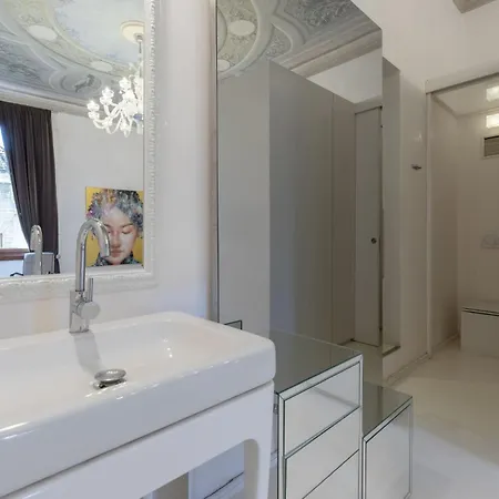 Luxury With Big Terrace In Apart Otel