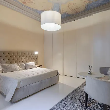 Luxury With Big Terrace In * Florencia