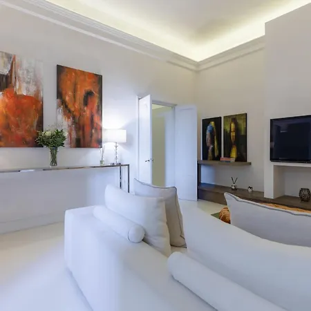 Luxury With Big Terrace In Apart Otel Floransa