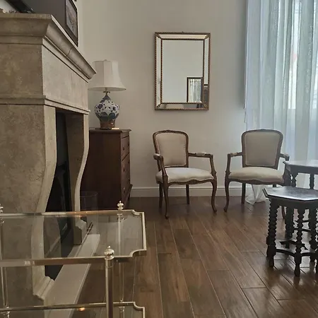 Santa Caterina Palace In Florence-3 Bedroom *