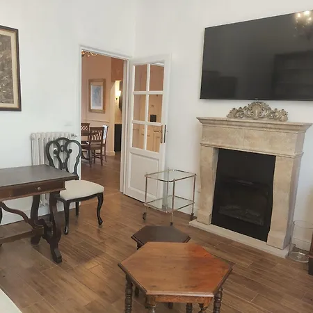Santa Caterina Palace In Florence-3 Bedroom * Florence