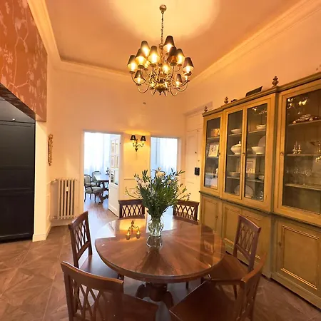 Santa Caterina Palace In Florence-3 Bedroom