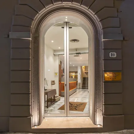 Hotel Machiavelli Palace 3*