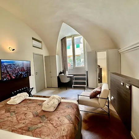 Dimora Collection - Le Corti - Boutique Luxury In A Restored 13th Century Convent, With Sauna And Gym (adults Only) *