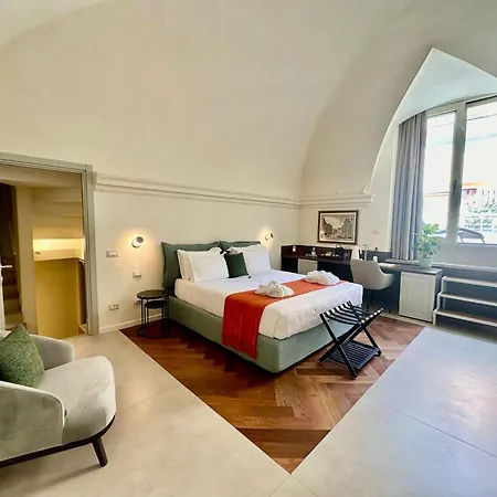 Dimora Collection - Le Corti - Boutique Luxury In A Restored 13th Century Convent, With Sauna And Gym (adults Only) * Florence