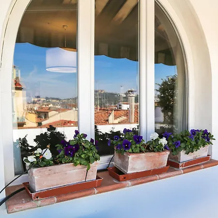 Apartment Maggio 54 Florence