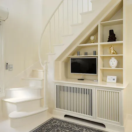 Apartment Unyca - Luxury Florence