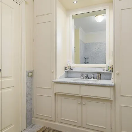 Unyca - Luxury Apartment