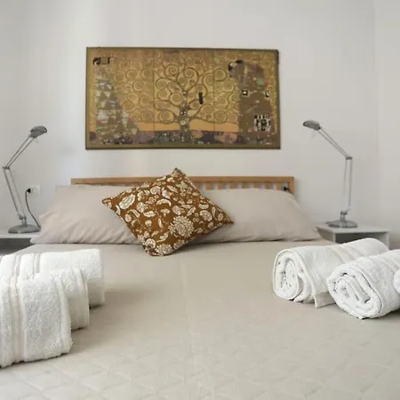 San Donato Διαμέρισμα