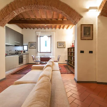 Apartment And Quiet Florence