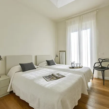 - Ponte Vecchio Guelfo Apartment *