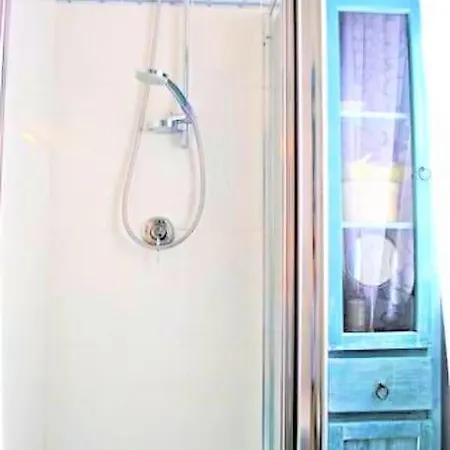 House Nubia, San Frediano, Near Ponte Vecchio, With Free Private Parking Lot Florence