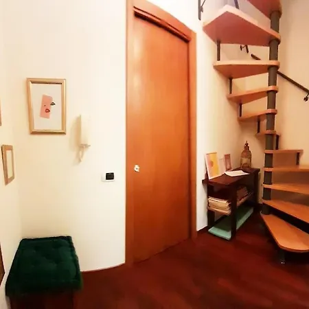 Apartment House Nubia, San Frediano, Near Ponte Vecchio, With Free Private Parking Lot Florence