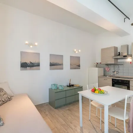 The Escape Apartment *