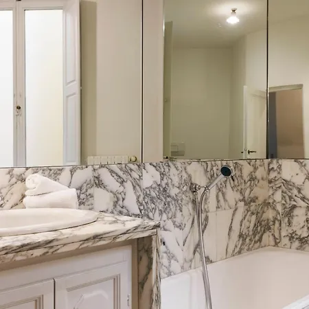 Spartaco Prestigious Apartment