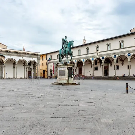 Comodo Dietro Il Duomo Florence