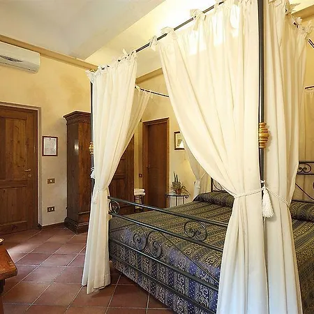 Mario's Hotel 3*