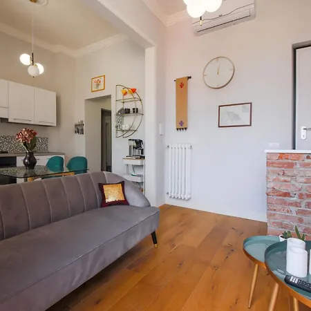 Guido Monaco Contemporary Stylish And Modern Apartment Florence
