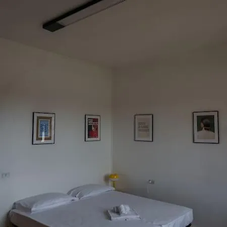 Fanciful 2-br Outside Ztl Apartment Florence
