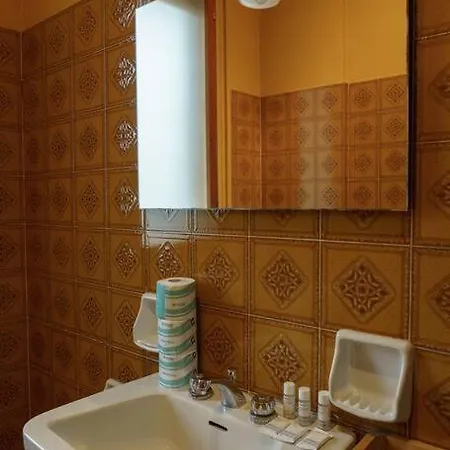Fanciful 2-br Outside Ztl Apartment Florence