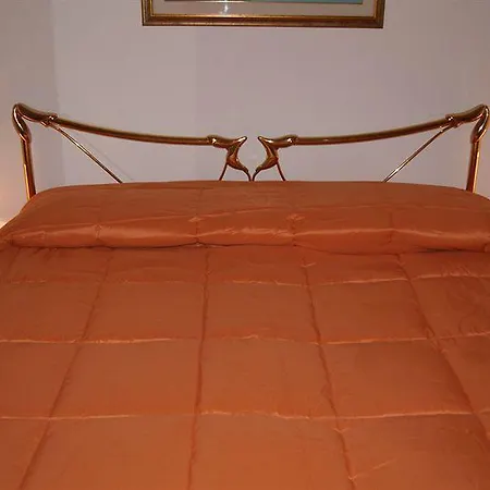 Cosmos Hotel 3*