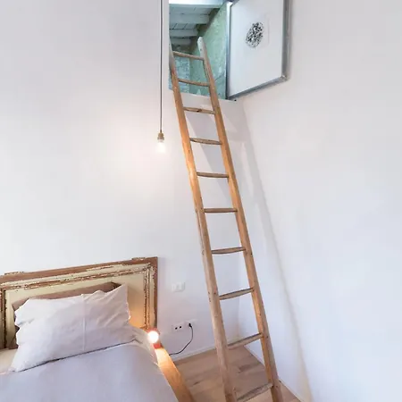 Apartment Unique 100 Sqm Design Flat In Oltrarno Florence