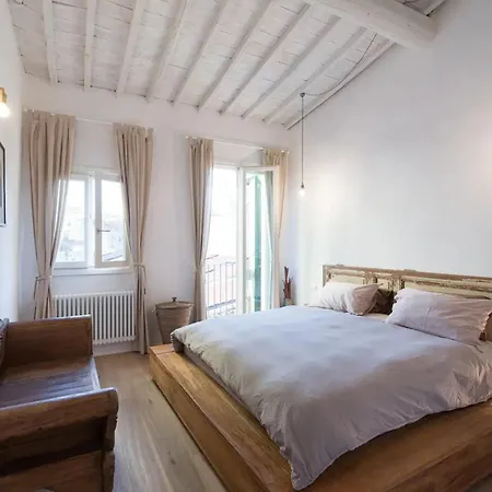Unique 100 Sqm Design Flat In Oltrarno
