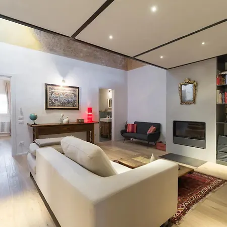 Apartment Unique 100 Sqm Design Flat In Oltrarno *