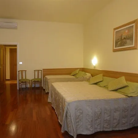 Hotel Colomba 3*