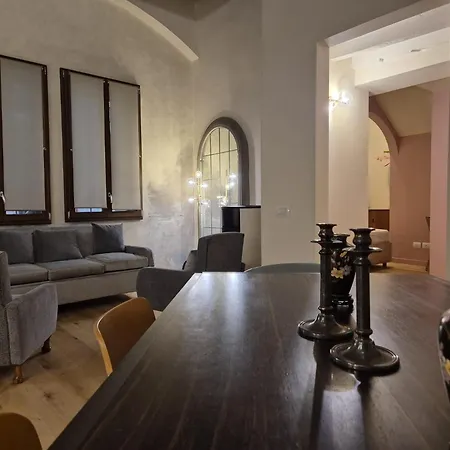 Maison Pandolfini Florence