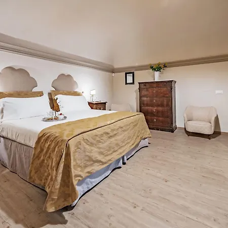 Dimora Del Palazzo Aldobrandini Del Papa By Interhome * Florence