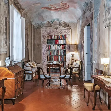 Dimora Del Palazzo Aldobrandini Del Papa By Interhome * Florence