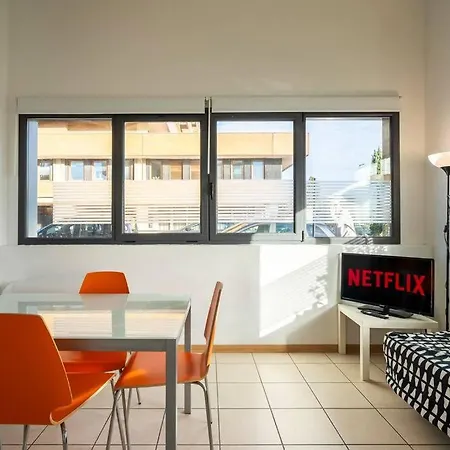 Apartment La Dimora Di Maggie 77 - 2 Min Stazione Rifredi Florence