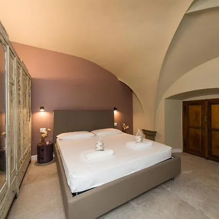 Unyca - Palazzo Muriccioli Apartamento *