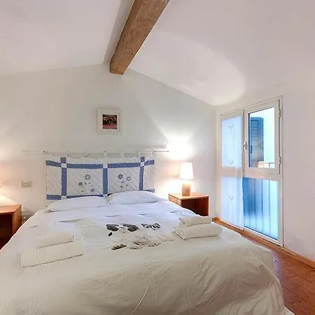 Apartment Dante Florence