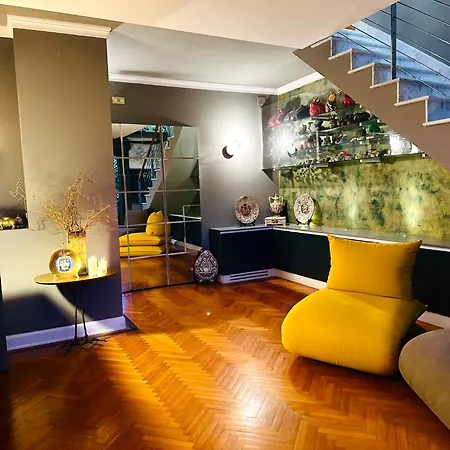 Romantic Luxury Penthouse Florence