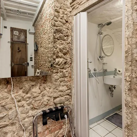 Apartment In The Heart Of *