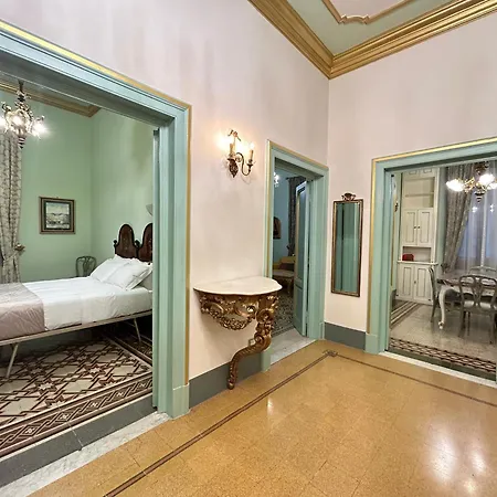Apartment Florentine Penthouse By Florencehospitality Com