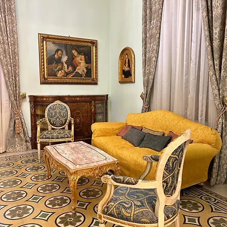 Apartment Florentine Penthouse By Florencehospitality Com Florence