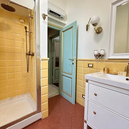Florentine Penthouse By Florencehospitality Com Apartment Florence