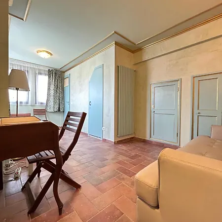 Florentine Penthouse By Florencehospitality Com * Florence
