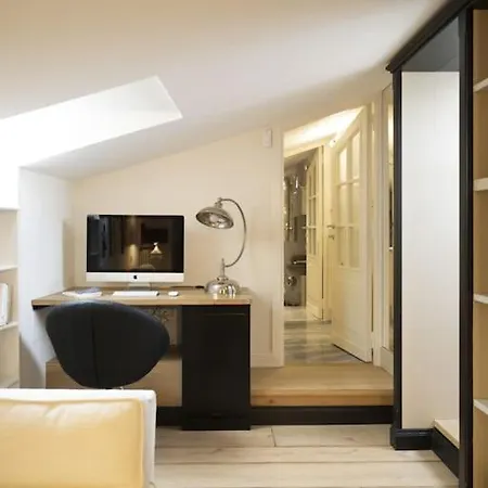 Luxury Window On Апартаменты