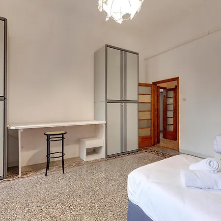 Apartment Faenza 64 *