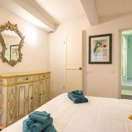 Appartamento Santo Spirito Dimora Storica - 5 Minuti Ponte Vecchio - Centro *