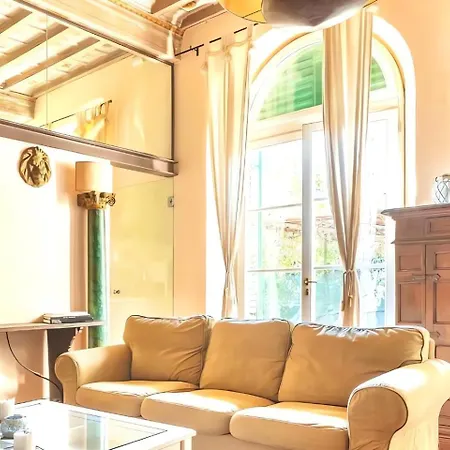 The Luxury Historic Palace Of Santa Croce Appartement