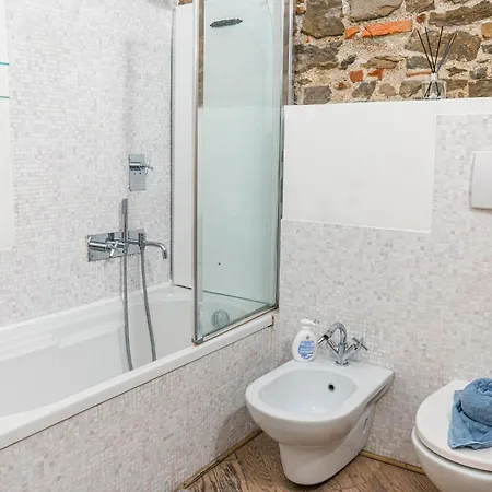 Deluxe Apt+private Parking Florence
