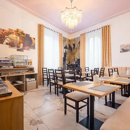 Astrid Hotel 3*
