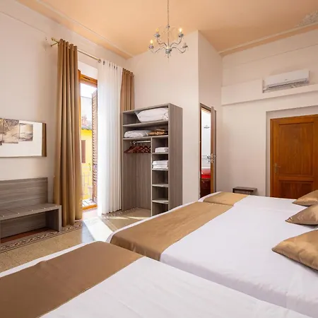 Astrid 3* Florence