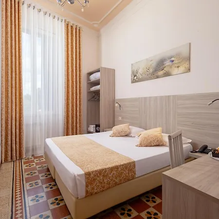 Lilium Hotel 3*