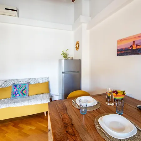 Apartment Well Connected To The Centre *